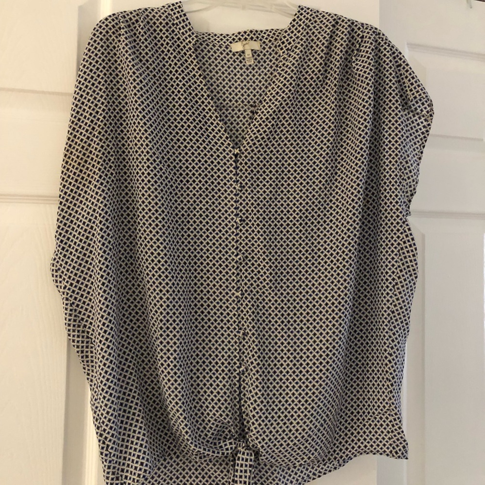 Joie blue top with pattern- short sleeve